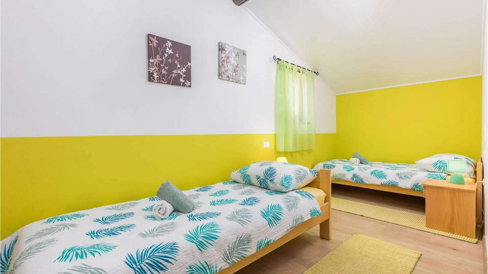 2 Bedroom Gorgeous Apartment In Vodnjan